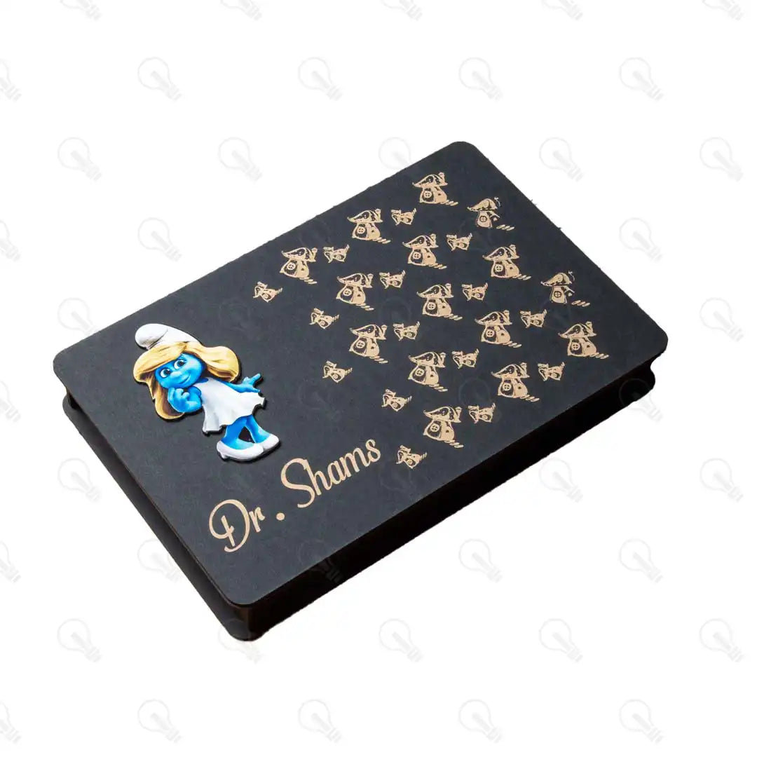 بوكس نوت بوك خشب (ديزاين السنافر) وقلم معدن وميدالية خشب