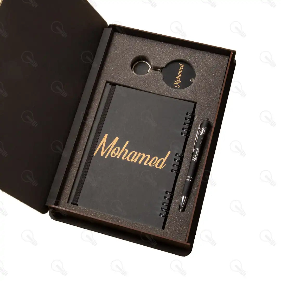 بوكس نوت بوك خشب وقلم معدن و ميدالية خشب طبقتين (كود 1)