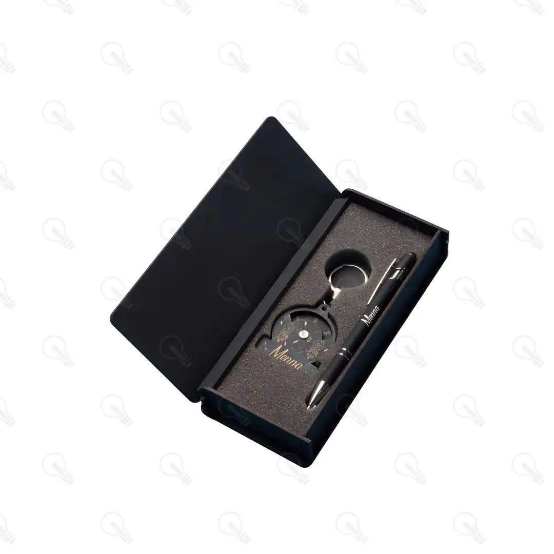 بوكس (ديزاين دريم كاتشر) قلم معدن وميدالية خشب طبقتين