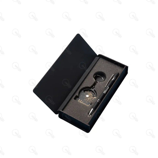 بوكس (ديزاين الشجر) قلم معدن وميدالية خشب طبقتين