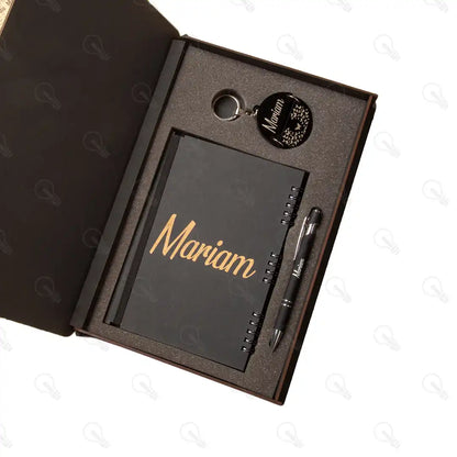 بوكس نوت بوك خشب وقلم معدن و ميدالية خشب نصين (كود 1)