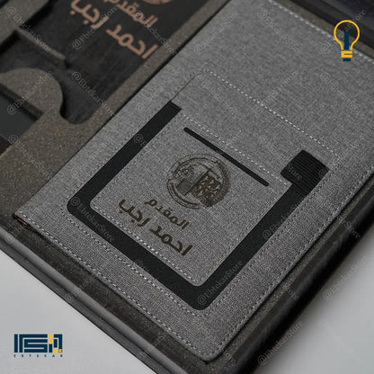 بوكس خشب (نوت جراب فون وقلم معدن وقلم مضئ وستاند موبايل وكراتة معدن)