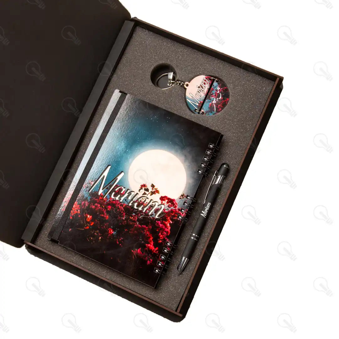 بوكس نوت بوك خشب وقلم معدن و ميدالية خشب نصين (كود 3)