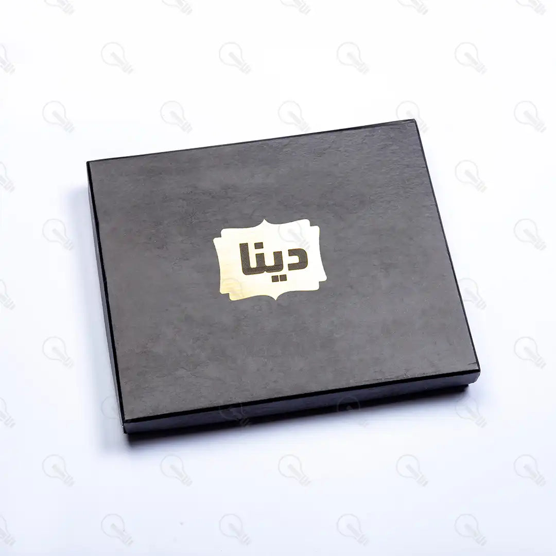 بوكس هارد كوفر ونوت بوك جلد وقلم وميدالية جلد وكراتة معدن