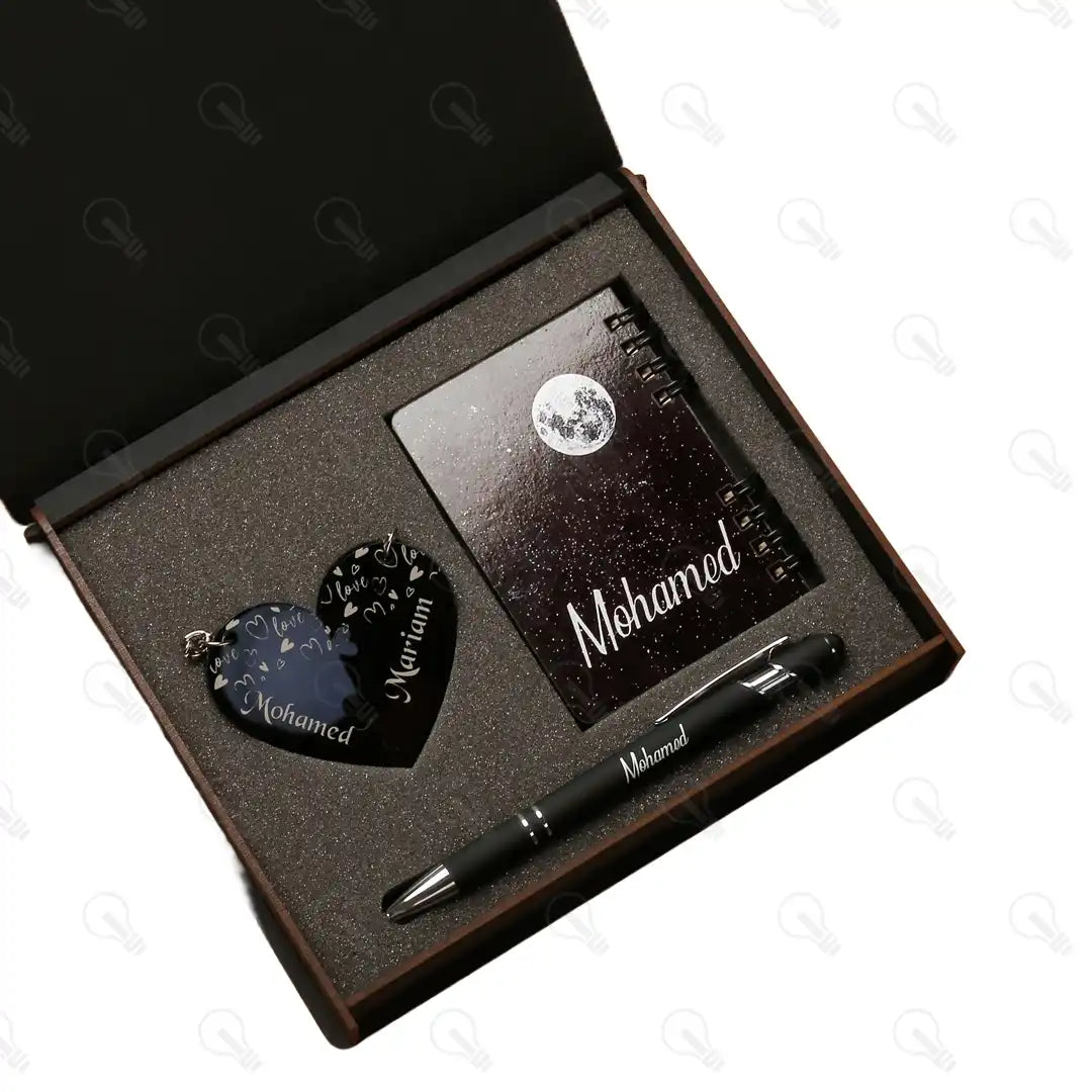 بوكس قلم معدن ونوت ميني وميدالية اكريليك نصين