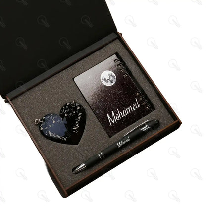 بوكس قلم معدن ونوت ميني وميدالية اكريليك نصين