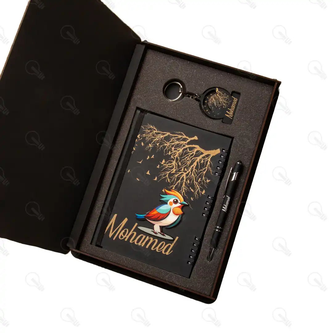 بوكس نوت بوك خشب وقلم معدن و ميدالية خشب طبقتين (ديزاين الشجر)