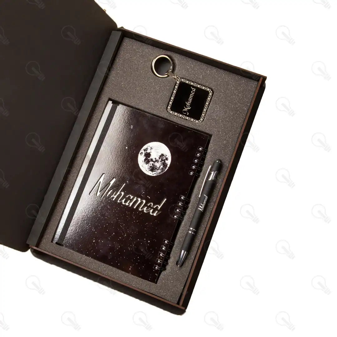 بوكس نوت بوك خشب وقلم معدن و ميدالية اكريليك (كود 7)