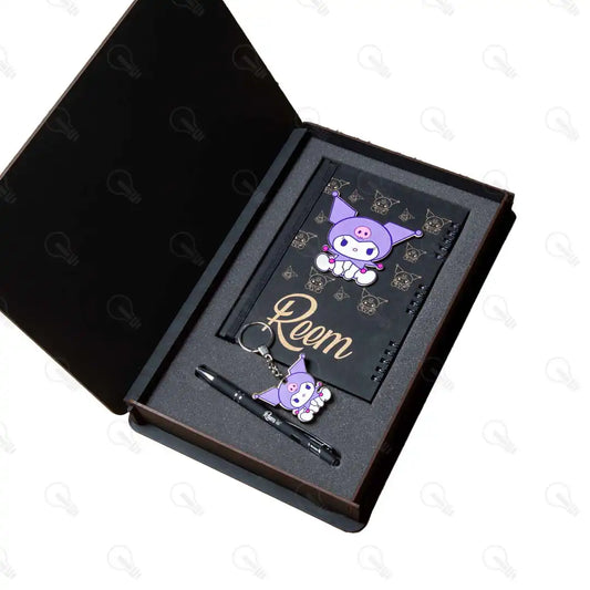 بوكس نوت بوك خشب (ديزاين كورومي) وقلم معدن وميدالية خشب