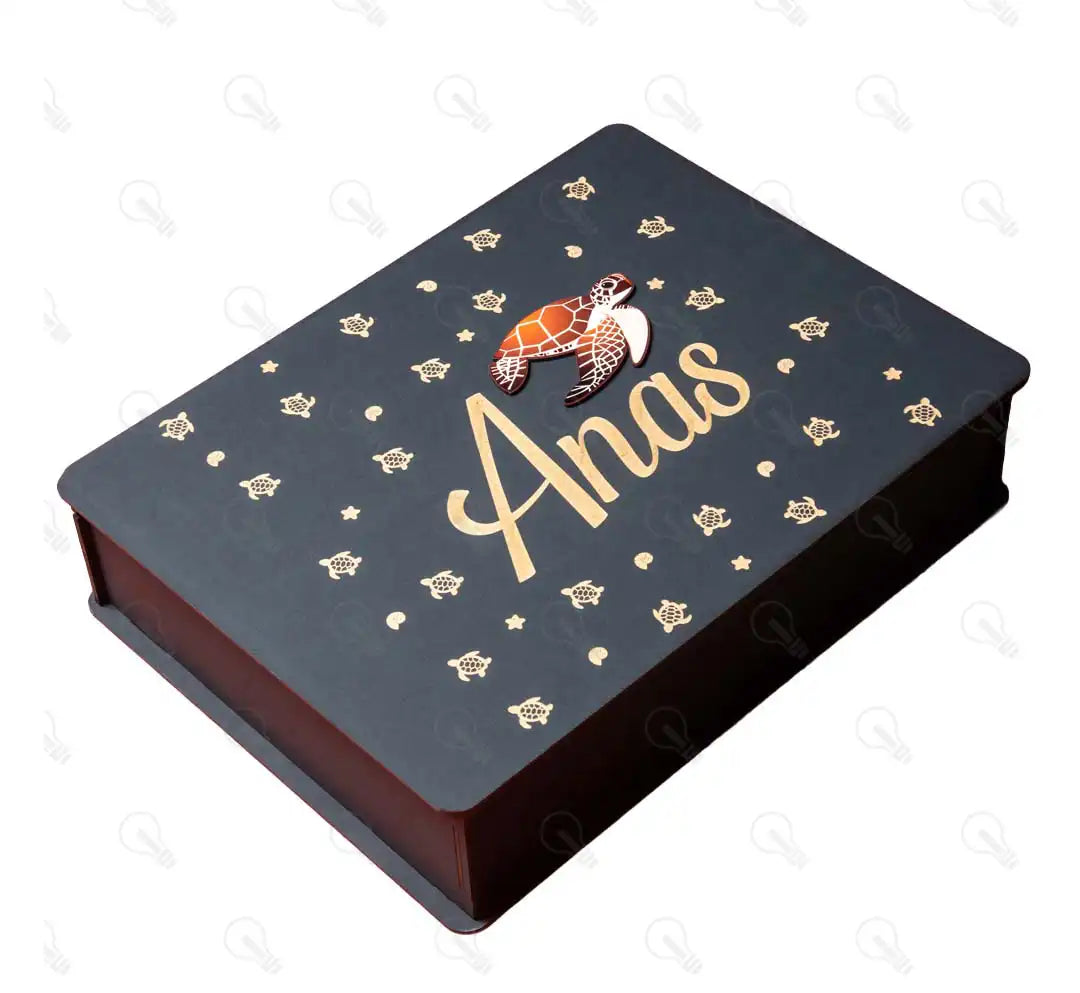 بوكس مج ديجيتال ونوت بوك خشب وقلم معدن و ميدالية اكريليك ووصلة مضيئة