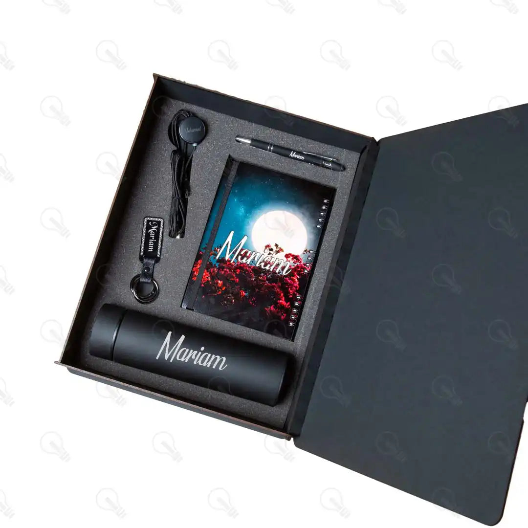 بوكس مج ديجيتال ونوت بوك خشب وقلم معدن و ميدالية اكريليك ووصلة مضيئة